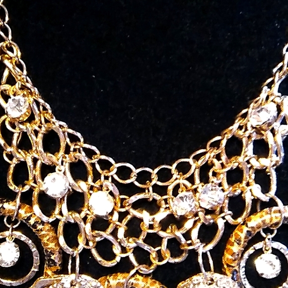 Nwt Faux Snakeskin & Gold Necklace Set - Picture 8 of 12